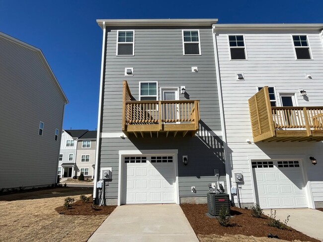 Building Photo - New Construction 3BD, 3.5BA Apex Townhome ...