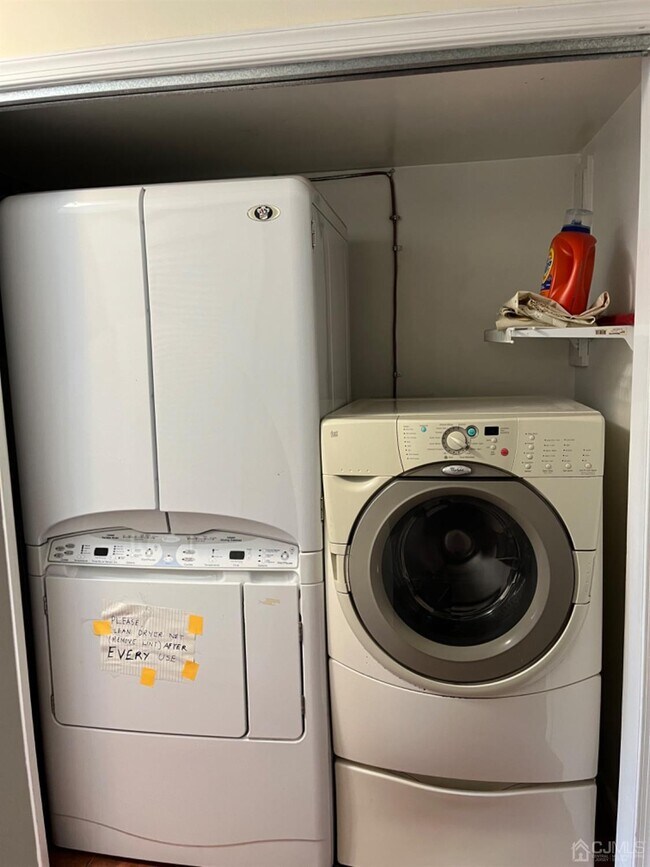 Building Photo - 3601 N Oaks Blvd