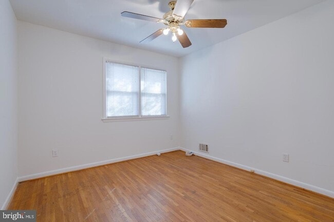 Building Photo - 7117 Hadlow Ct
