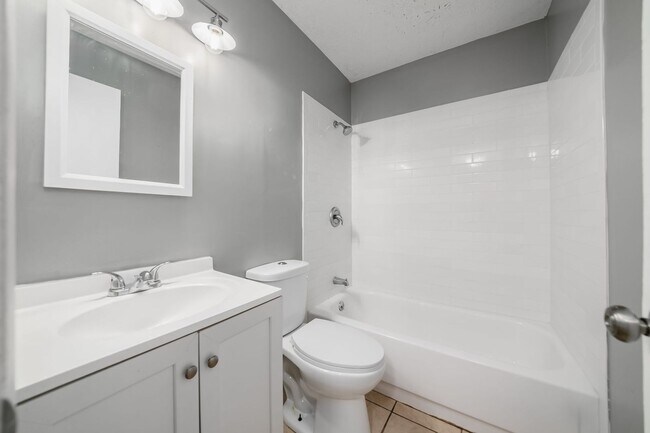 Building Photo - 313 E Moler St