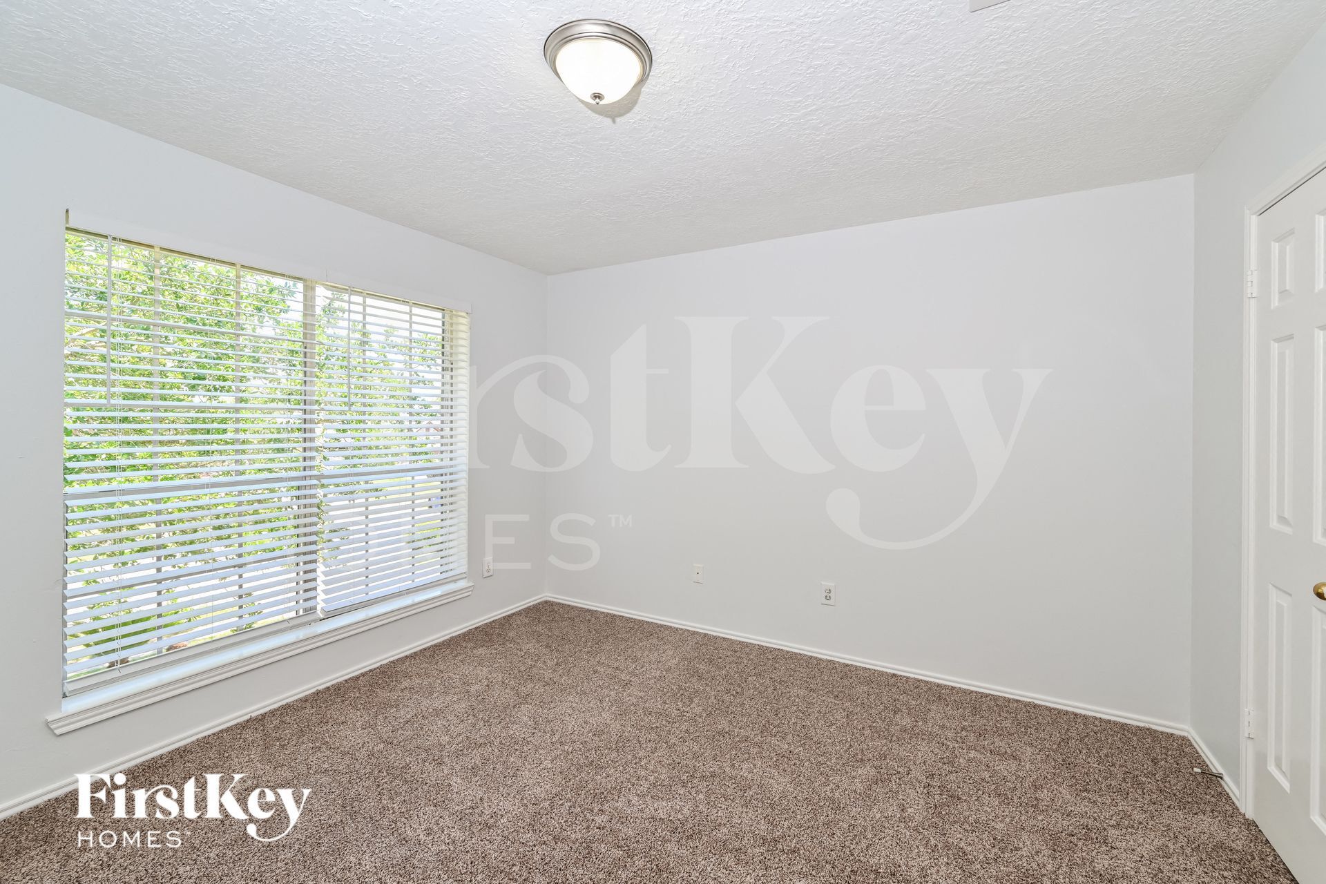 Building Photo - 11125 31st Ave N