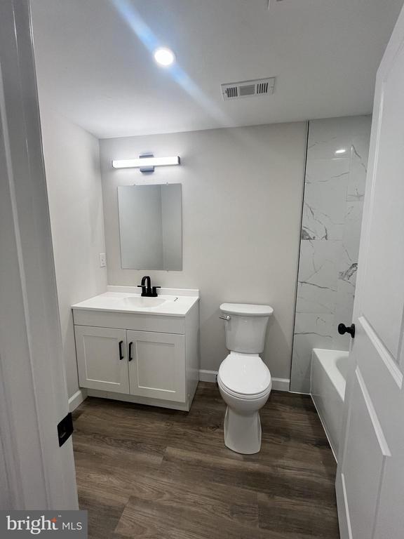 Building Photo - 301 Bryan Point Rd