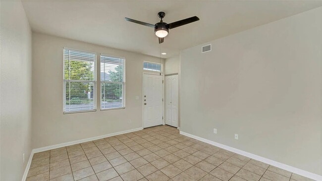 Building Photo - 334 Newberry Tr