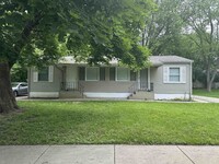 Building Photo - 3319 Lotheville Rd