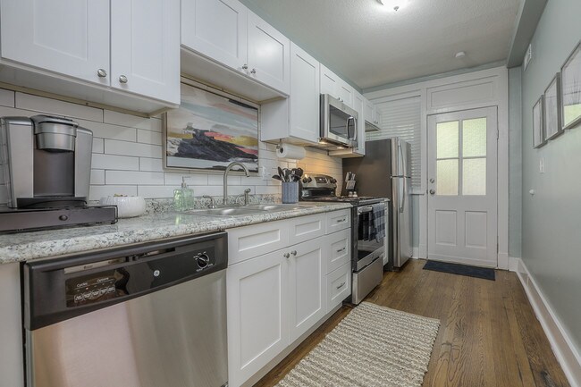 Building Photo - 3716 Warwick Blvd