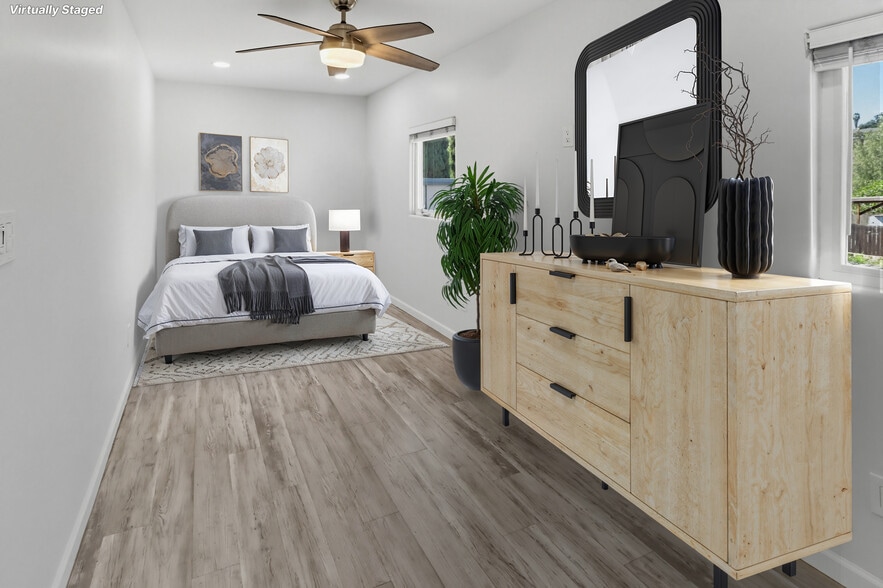 Bedroom - 9234 -9236 Winter Gardens Blvd