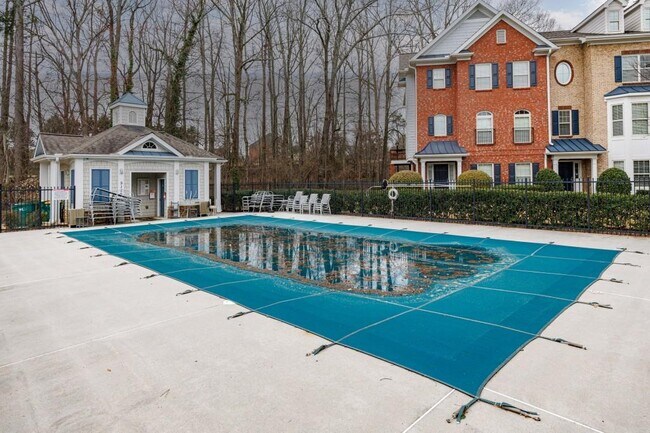 Building Photo - 10293 Midway Ave