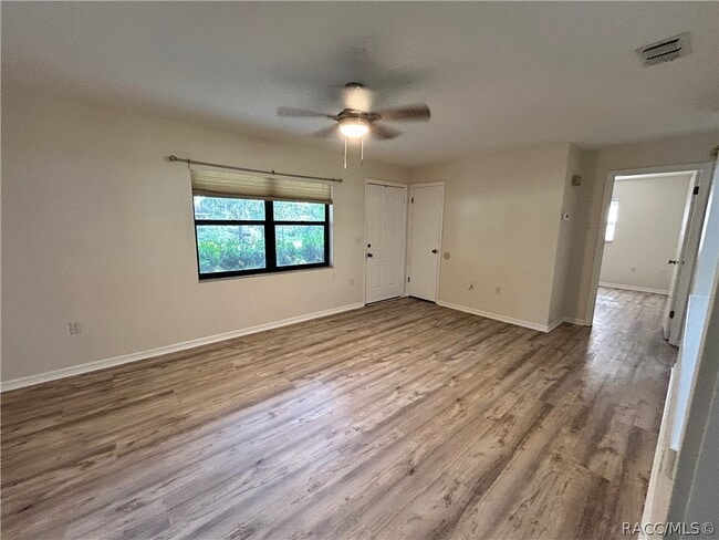 Building Photo - 7236 E Oak Isle Dr