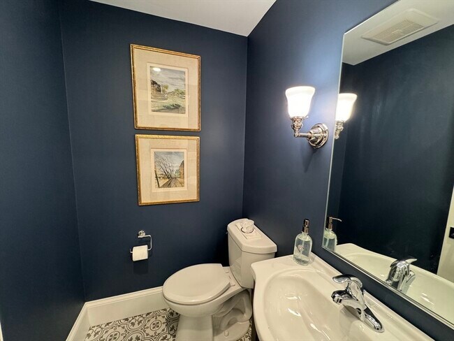 Building Photo - 32 Atherton Rd