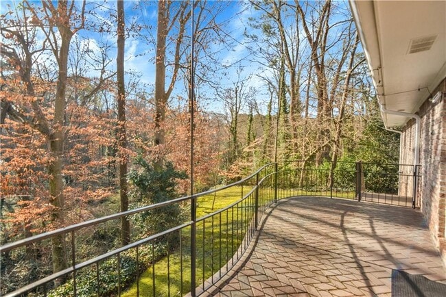 Building Photo - 2301 Echo Hills Cir NE