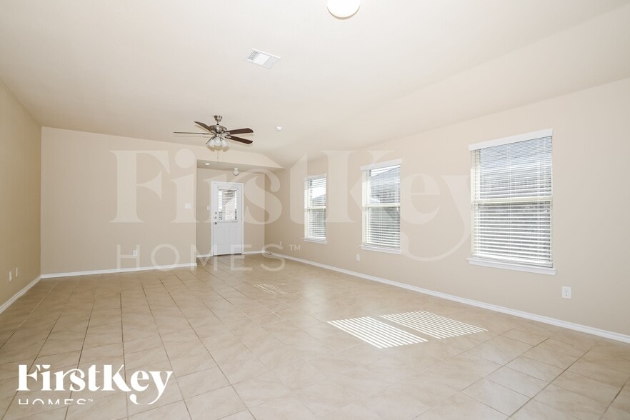 Building Photo - 961 Corbitt Ln