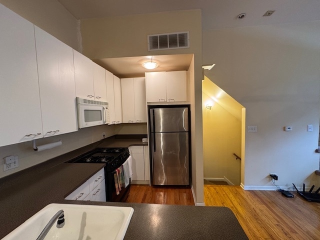 Building Photo - 616 N Paulina St