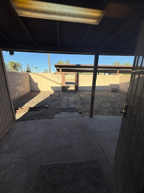 Building Photo - Town Home For rent