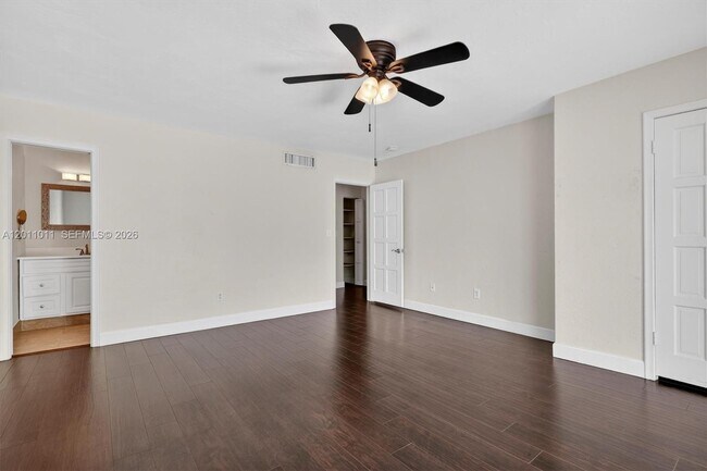 Building Photo - 8855 SW 62nd Terrace