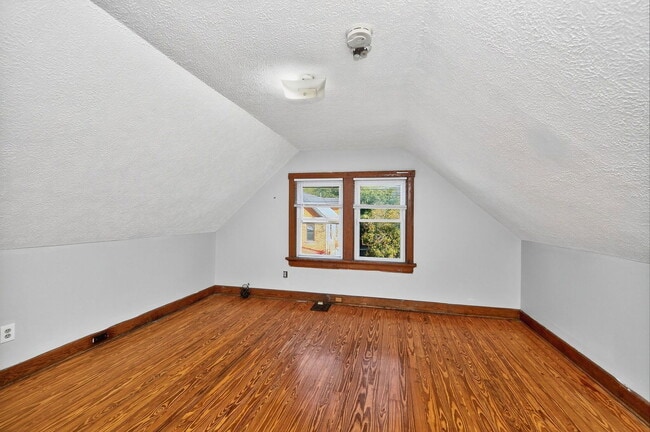 Building Photo - 225 Atkinson St