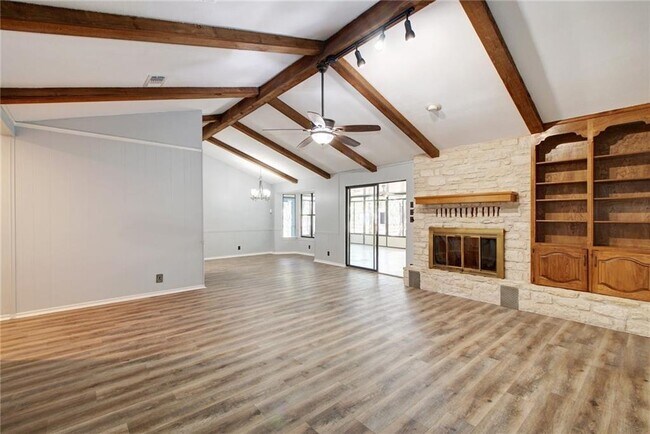 Building Photo - 308 Sequoia Trail