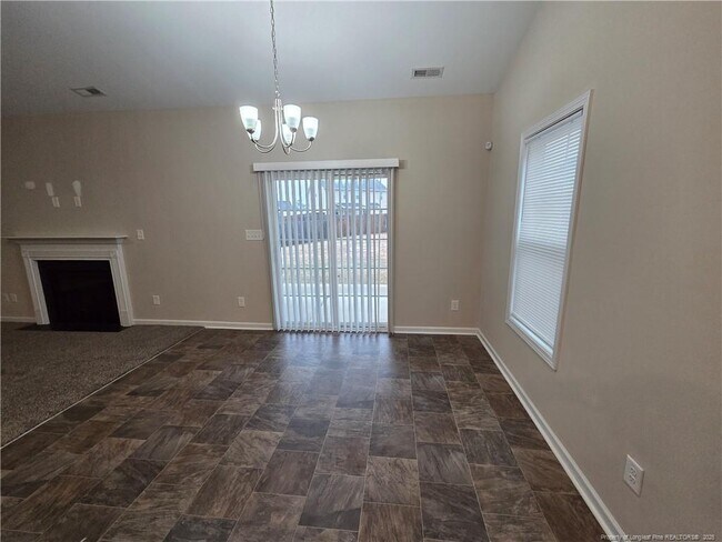 Building Photo - 2044 Stonewash Dr