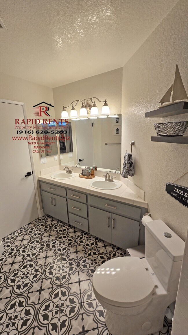 Building Photo - 8358 Triad Cir