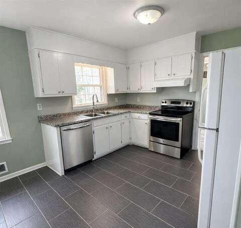 Building Photo - 4093 Hideaway Dr