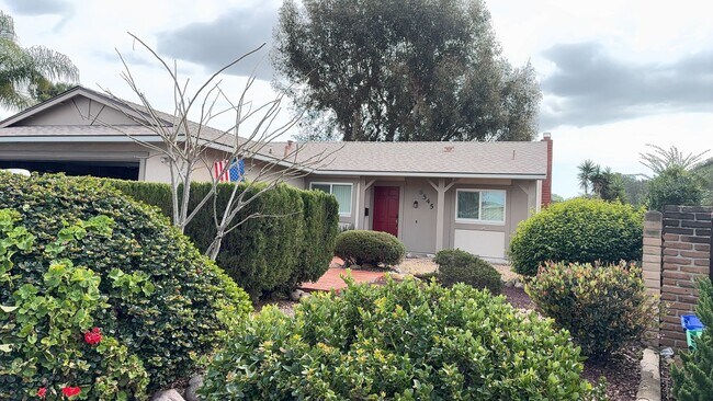 Building Photo - Beautiful Single-Story Home in the Desirable San Carlos Neighborhood