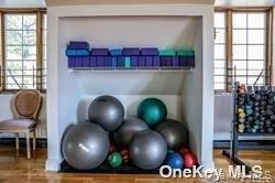 Building Photo - 207-25 Darren Dr