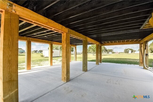 Building Photo - 544 Buckskin Dr