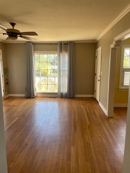 Living room. - 920 Gravenstein Ave
