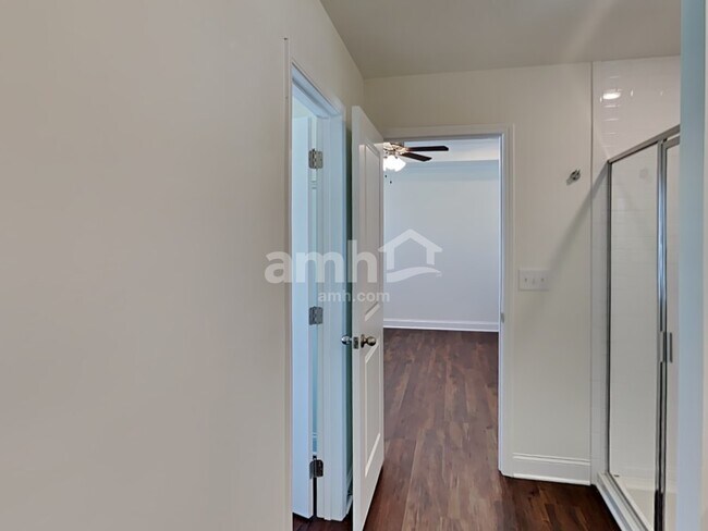 Building Photo - 866 Headland Wy