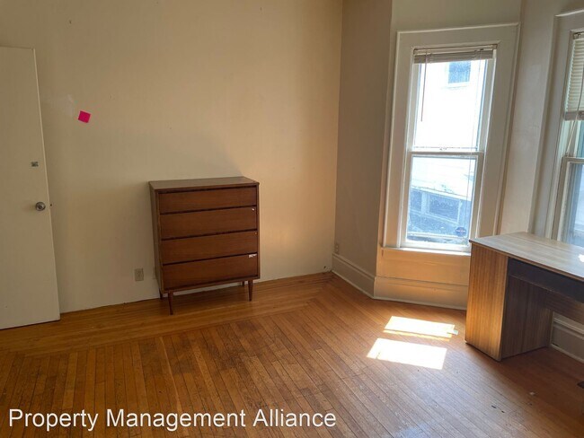 Building Photo - 6 br, 2.5 bath House - 728 Westcott Street