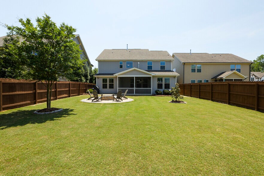 Building Photo - 1608 Cascade Falls Ln