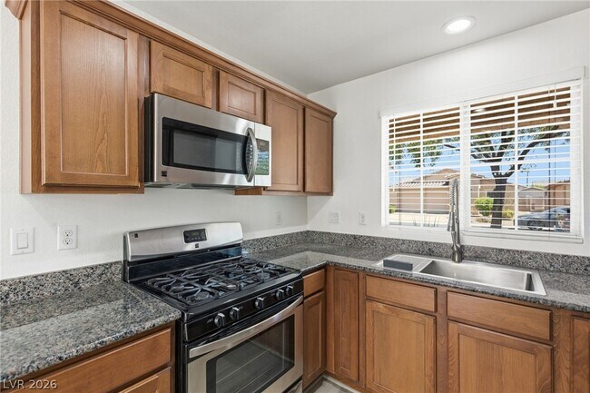 Building Photo - 3245 Aiken Way