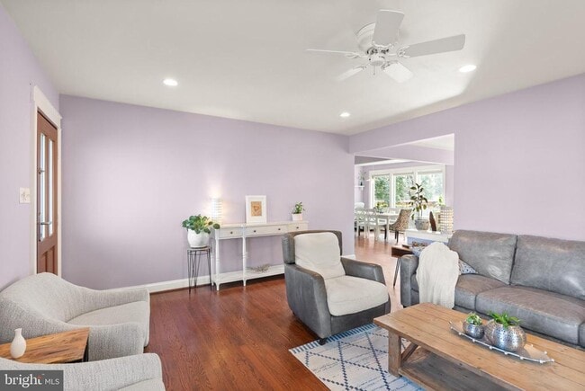 Building Photo - 1804 S Oakland St