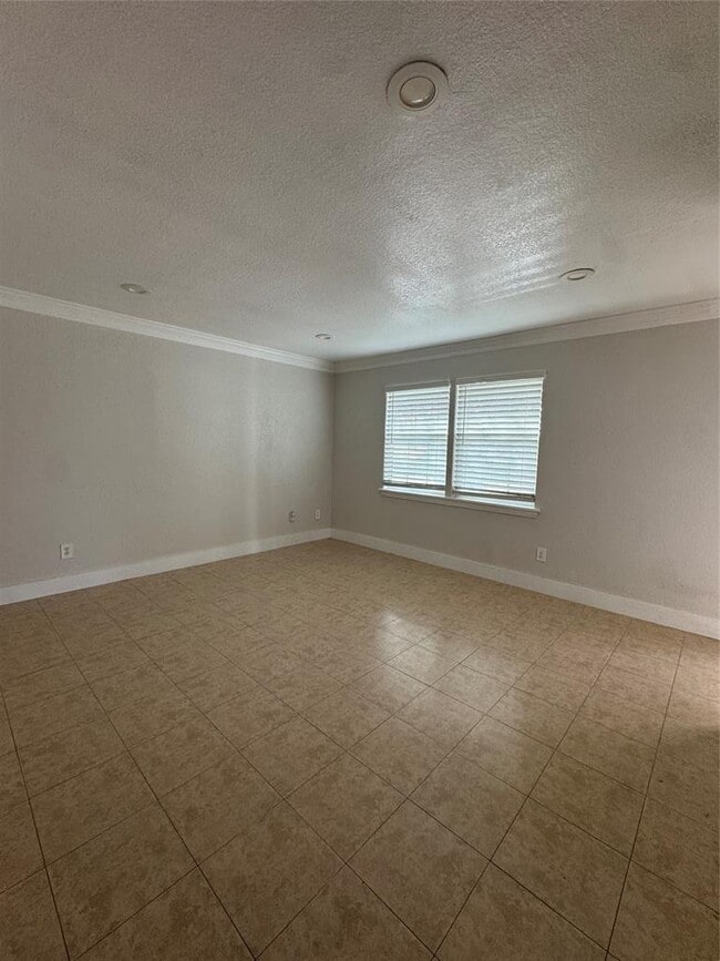 Building Photo - 5210 Tahoe Trail