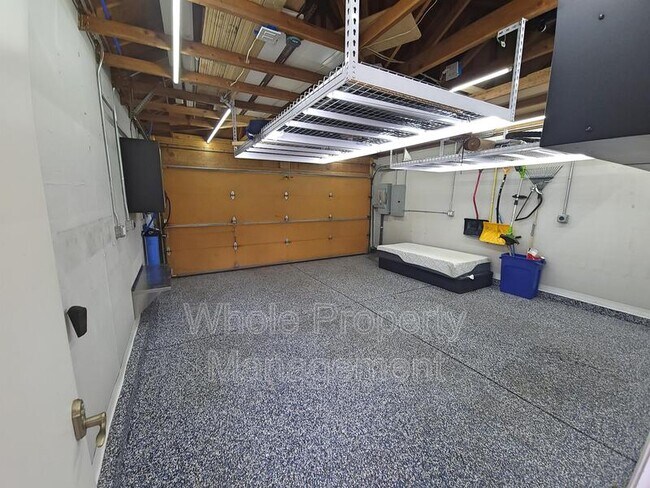 Building Photo - 434 Emerson St