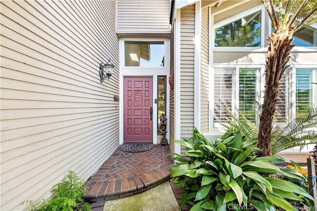 Building Photo - 28371 La Falda