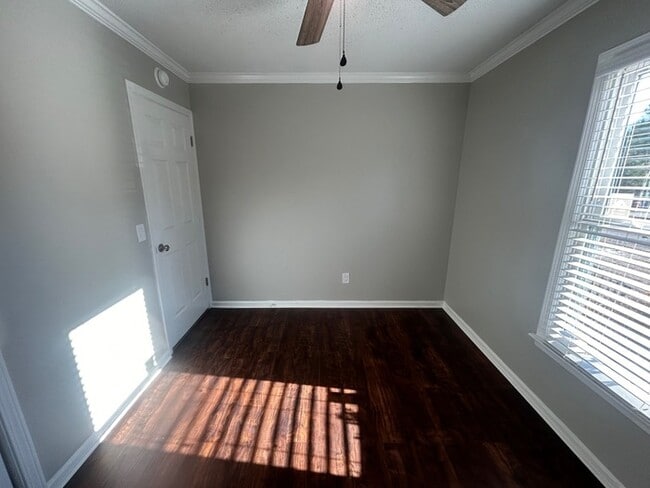 Building Photo - 207 Coronado Rd