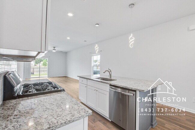 Building Photo - 347 Matuskovic Dr
