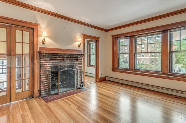 Building Photo - 375 Mount Auburn St