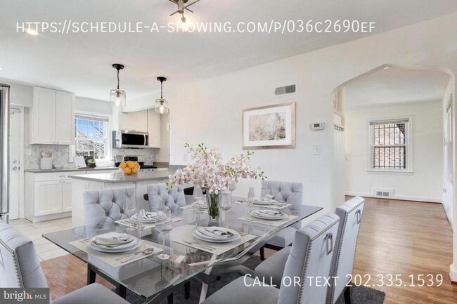 Building Photo - 1509 Channing St NE