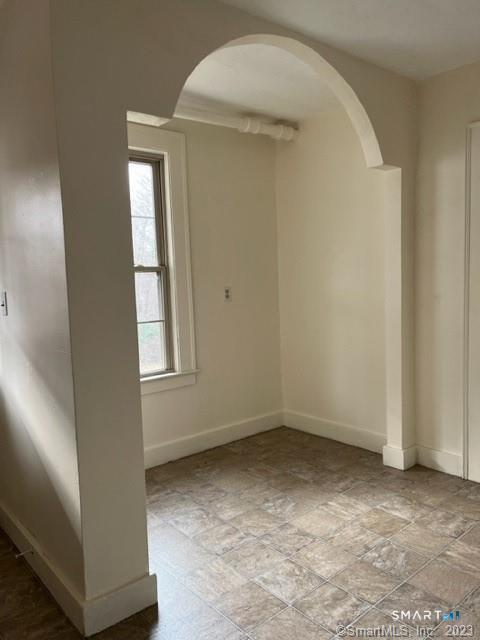 Building Photo - 46 W Town St