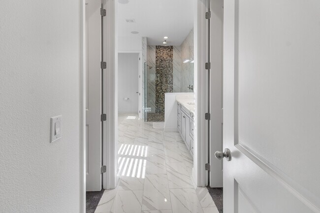 Building Photo - 7531 Mandarin Grv Wy