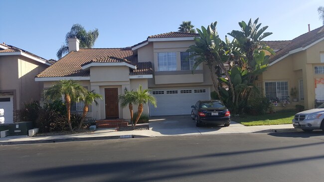 Front (House) - 24872 Via Sonoma