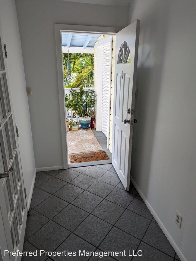 Building Photo - 1 br, 1 bath House - 623 Thomas Street Apa...