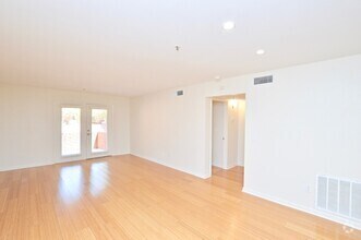 Building Photo - 4704 E Paradise Village Pky N
