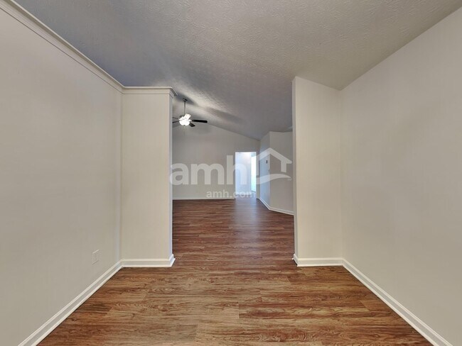 Building Photo - 162 Brook Lea Cove