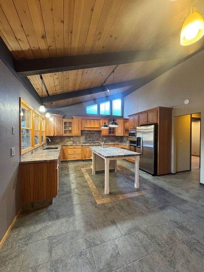 Building Photo - 4-Bed + Office | Reno Skyline Stunner | Fully Updated & Ready!