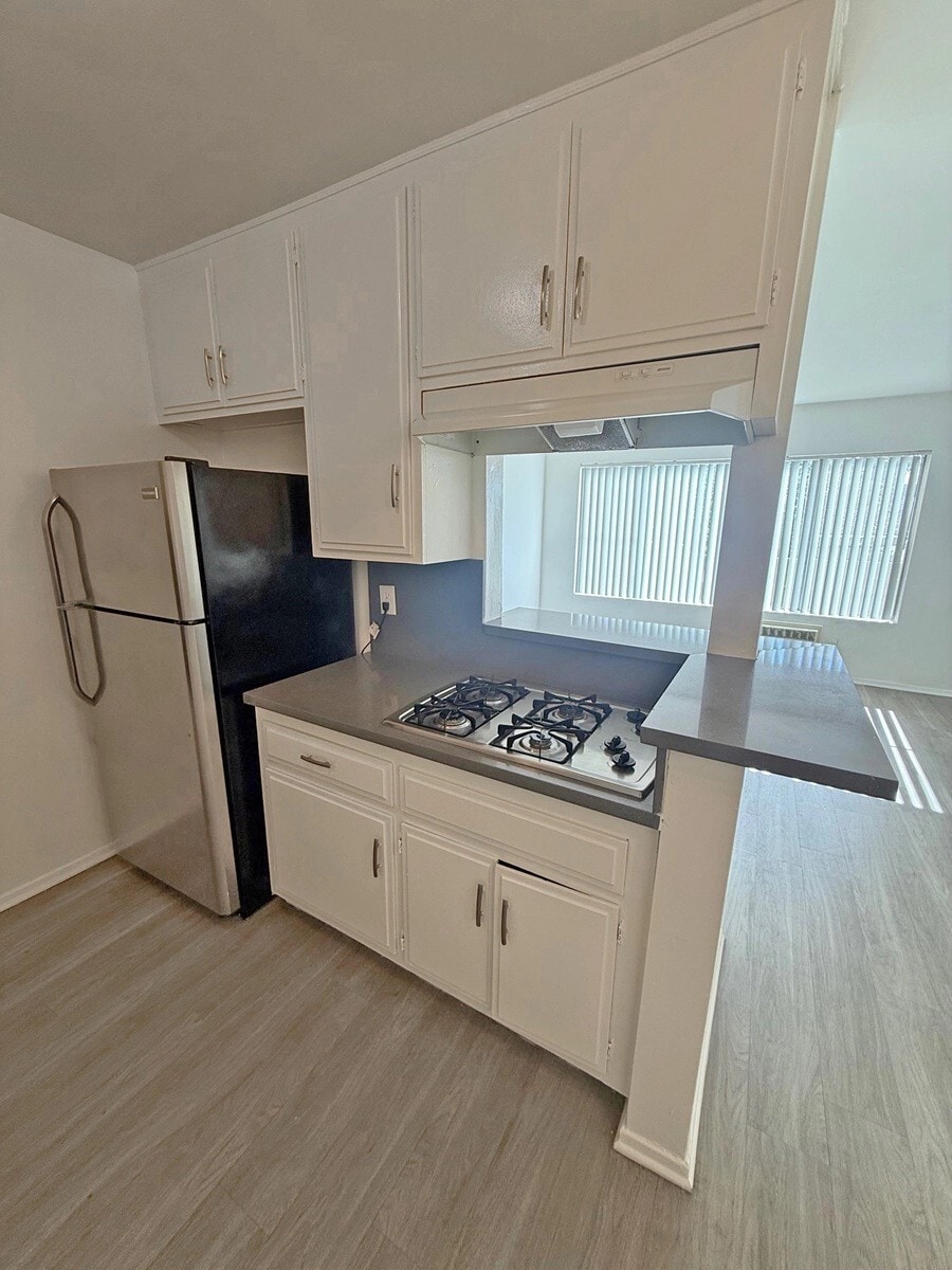 Building Photo - 3365 Keystone Av