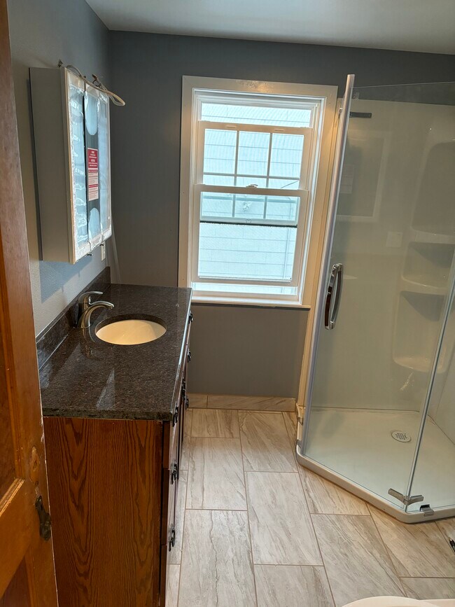 Bathroom - 1711 N 19th St