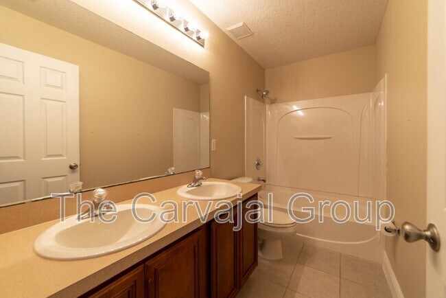 Building Photo - 1432 Bella Coola Dr