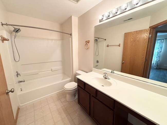 Building Photo - 3922 Preston Dr
